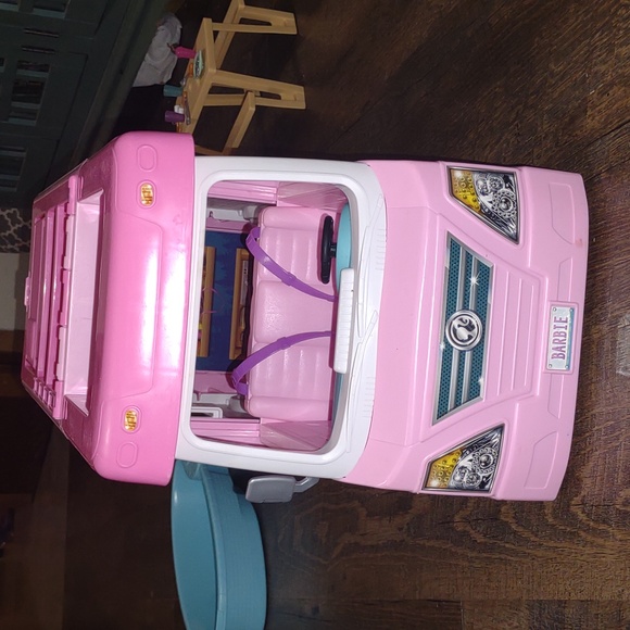 Barbie 3 in 1 camper - Picture 11 of 12